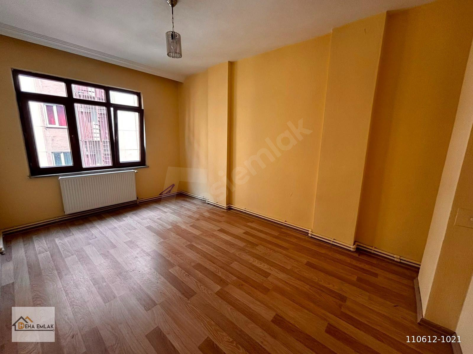 Deha Emlak'tan Kiralık 2+1 Daire Hamam Çimeni'nin Karşısı