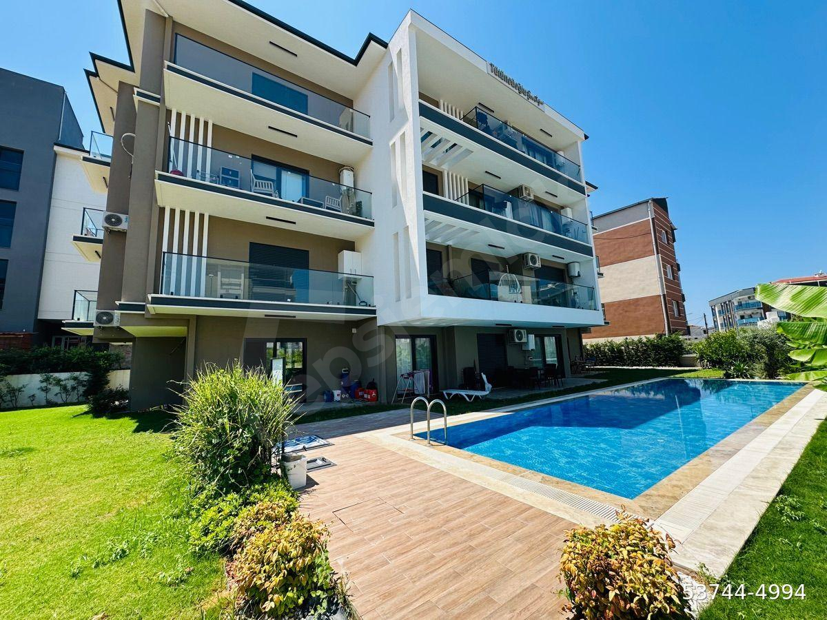 KUŞADASIN’DA HAVUZ CEPHELİ LÜKS 2+1 AKILLI EV SİSTEMLİ DAİRE