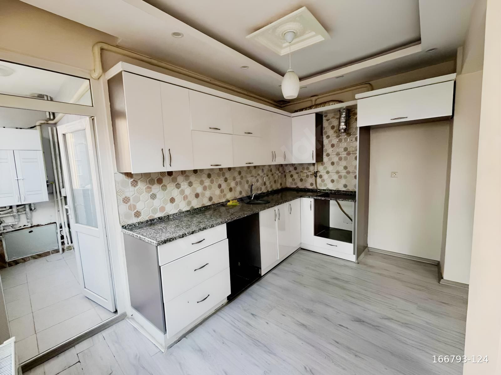 ÜNYE FIRAT EMLAKTAN ATATÜRK MAH 3+1 KİRALIK DAİRE