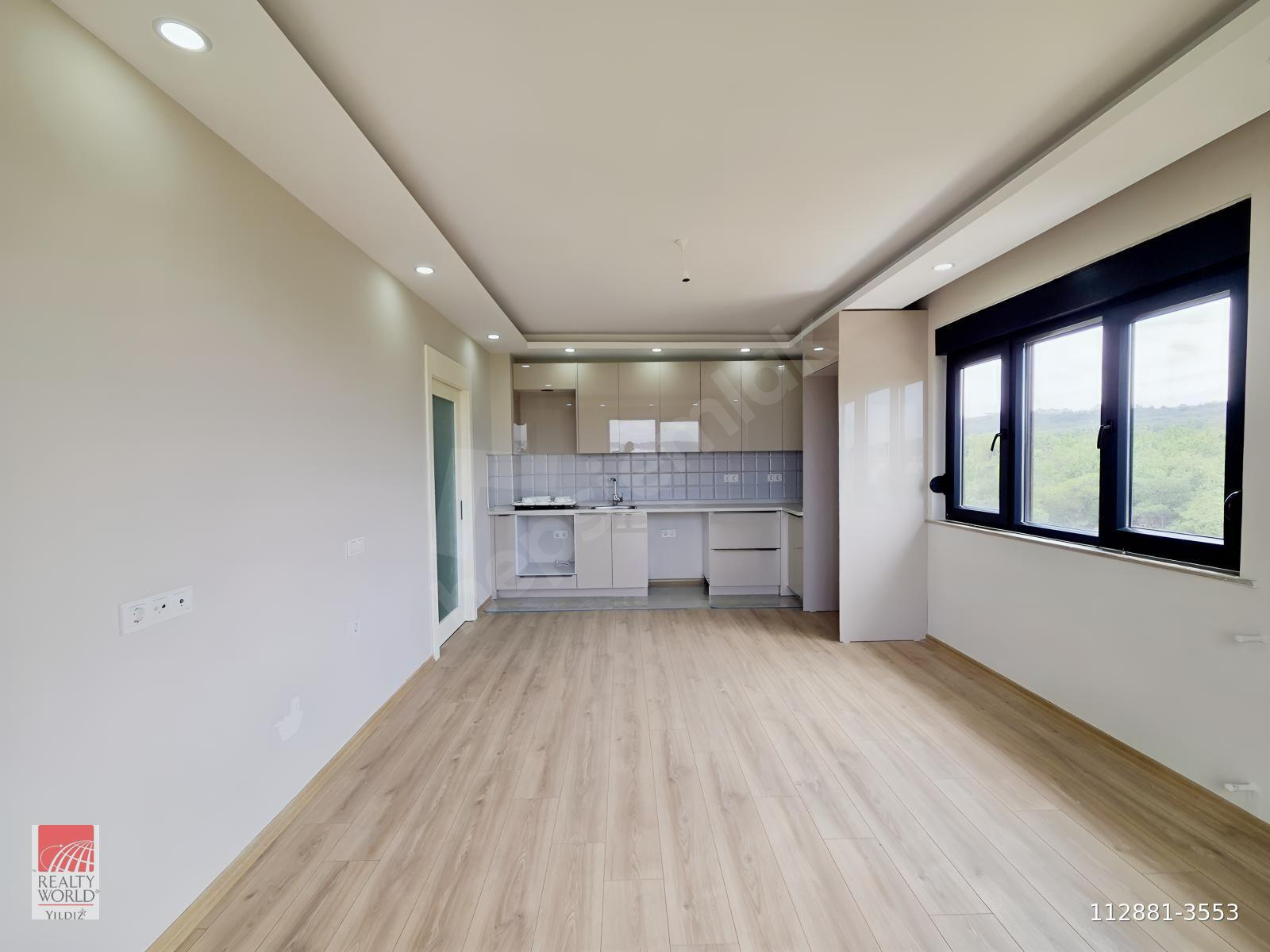 KEPEZ VARSAK KARŞIYAKADA ÖNÜAÇIK OTOPARKLI SATILIK 2+1 DAİRE