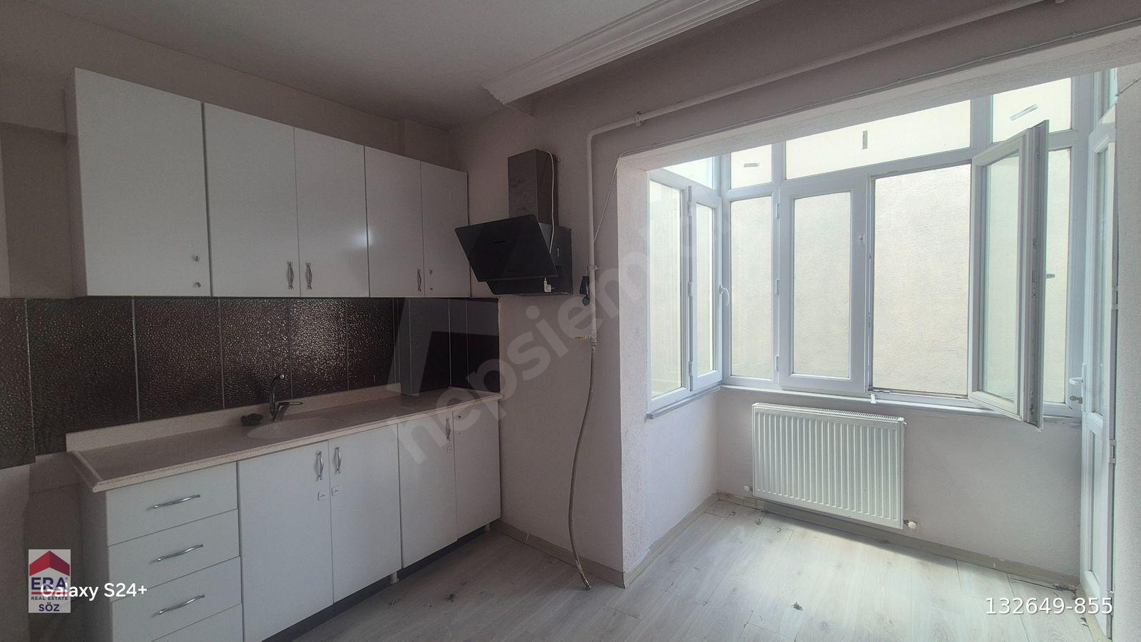 BANDIRMA PAŞABAYIR MAH.DE ÇARŞIYA YAKIN SATILIK 2+1 DAİRE.