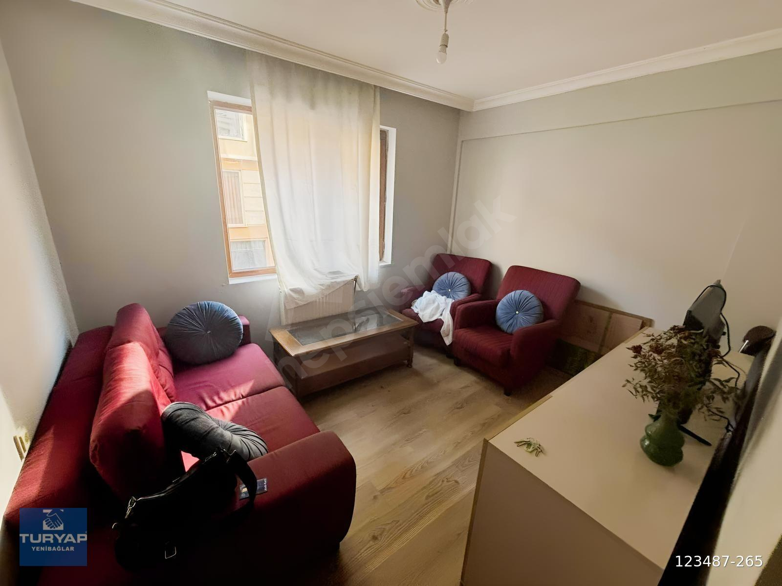 TURYAP YENİBAĞLAR'DAN EŞYALI AYRI MUTFAKLI KİRALIK 1+1 DAİRE