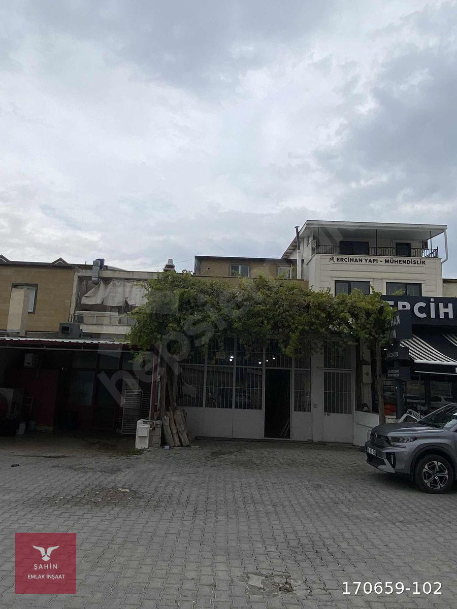 ŞAHİN EMLAK'TAN CUMHURİYET MAHALLESİ 2+1 KİRALIK DAİRE