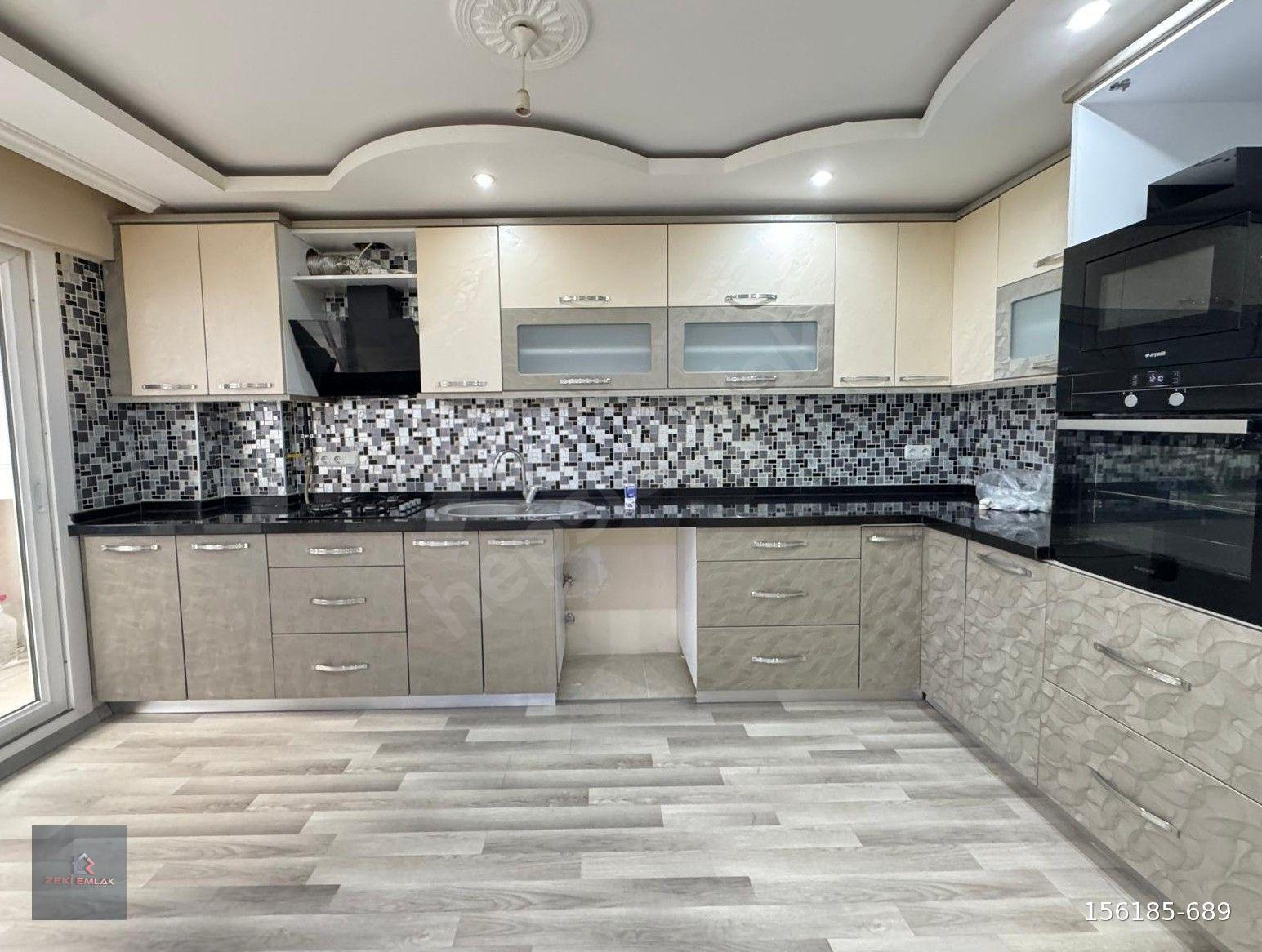 ZEKİ EMLAK'TAN MANİSA MURADİYE'DE 3+1 ARA KAT SATILIK DAİRE