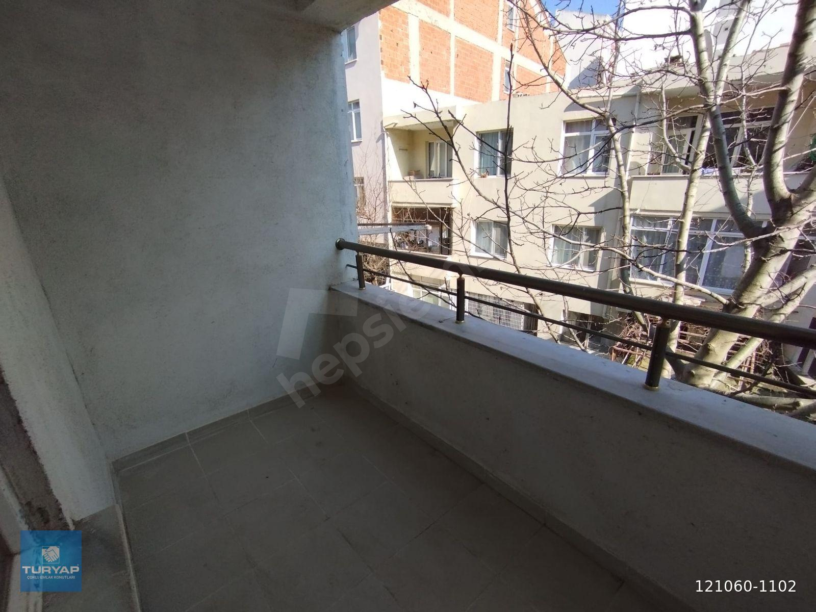 TEKİRDAĞ MERKEZDE SATILIK 2+1 DAİRE MAL SAHİBİ İLE GÖRÜŞME İMKAN