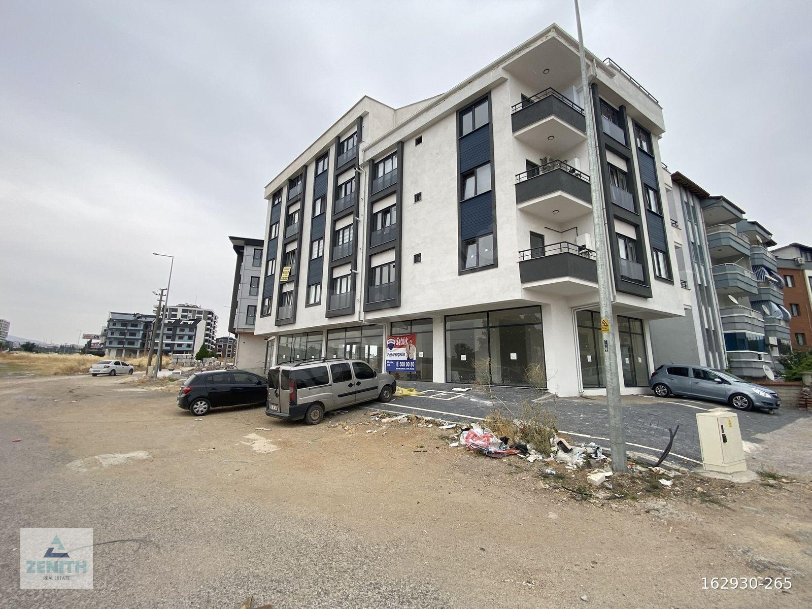 Zenith Real Estate 10 Burda Avm Karşısı Sıfır Eşyalı 1+1 Daire