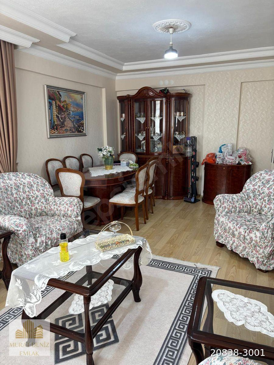 Şentepe Sol tarafta satılık 3 + 1 orta kat daire
