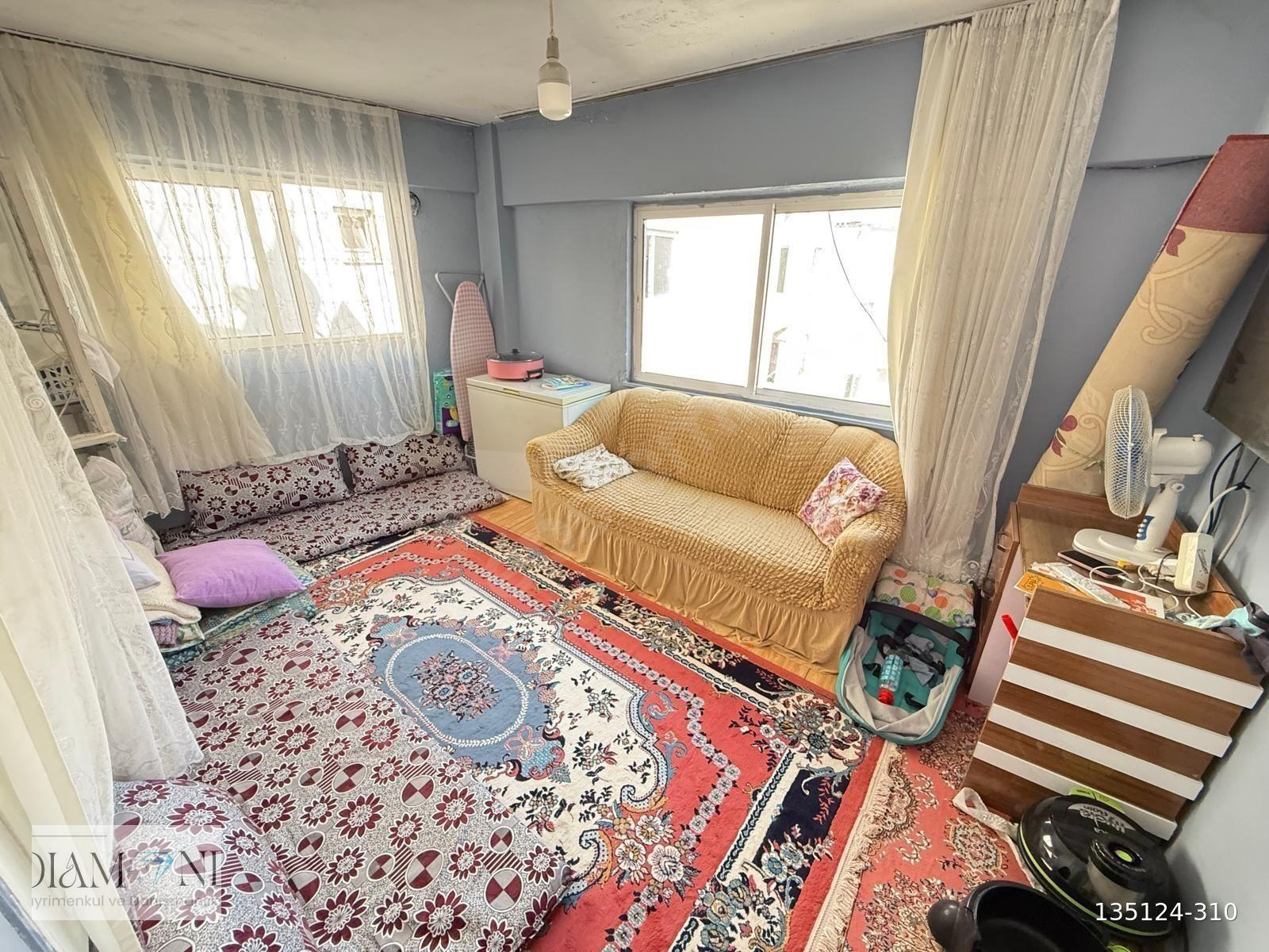 Tepe Mahallesinde Satılık 3+1 120m2 Daire