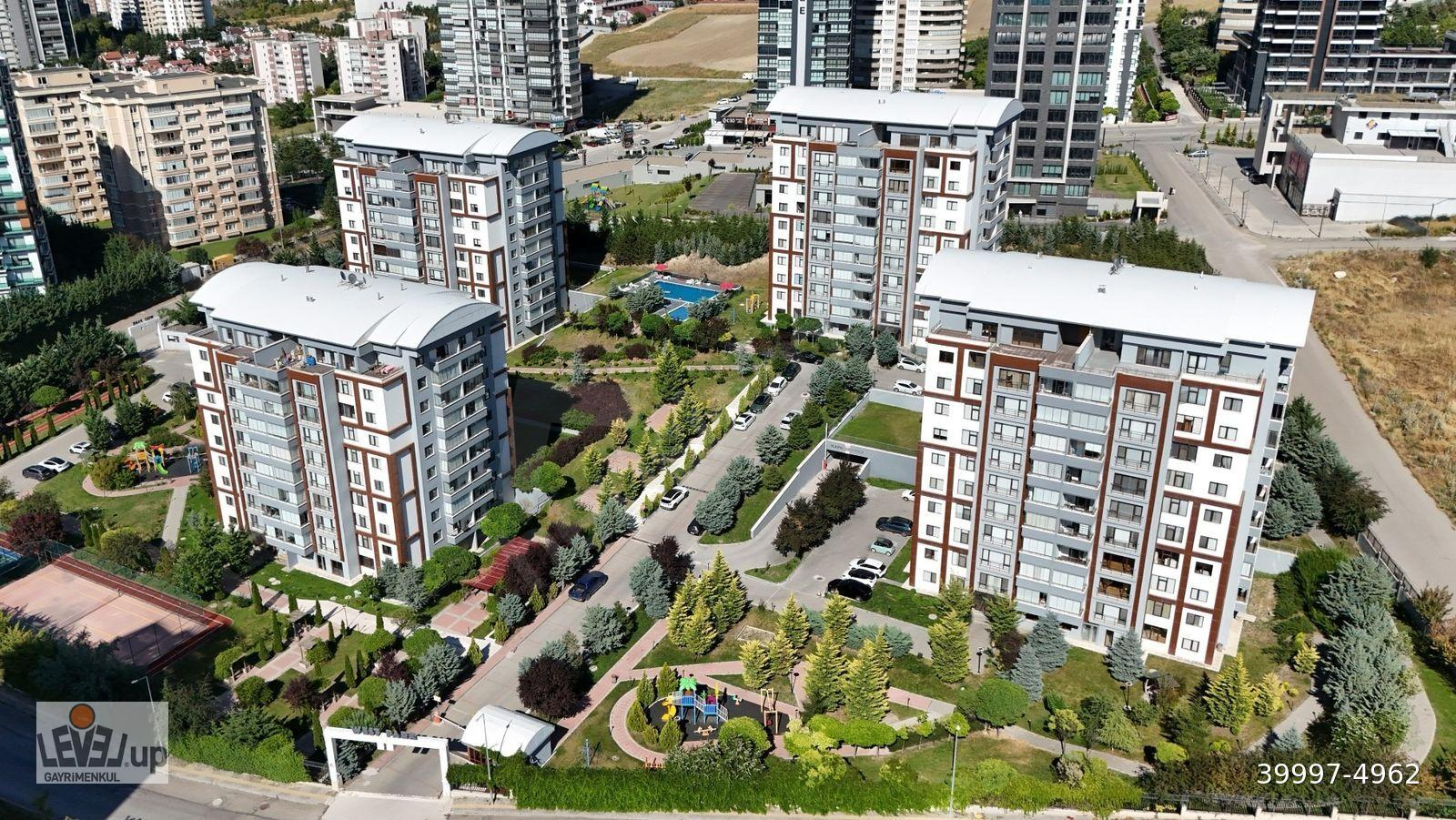 YAŞAMKENT WEST PARK SİTESİNDE KİRALIK 4+1 DAİRE...
