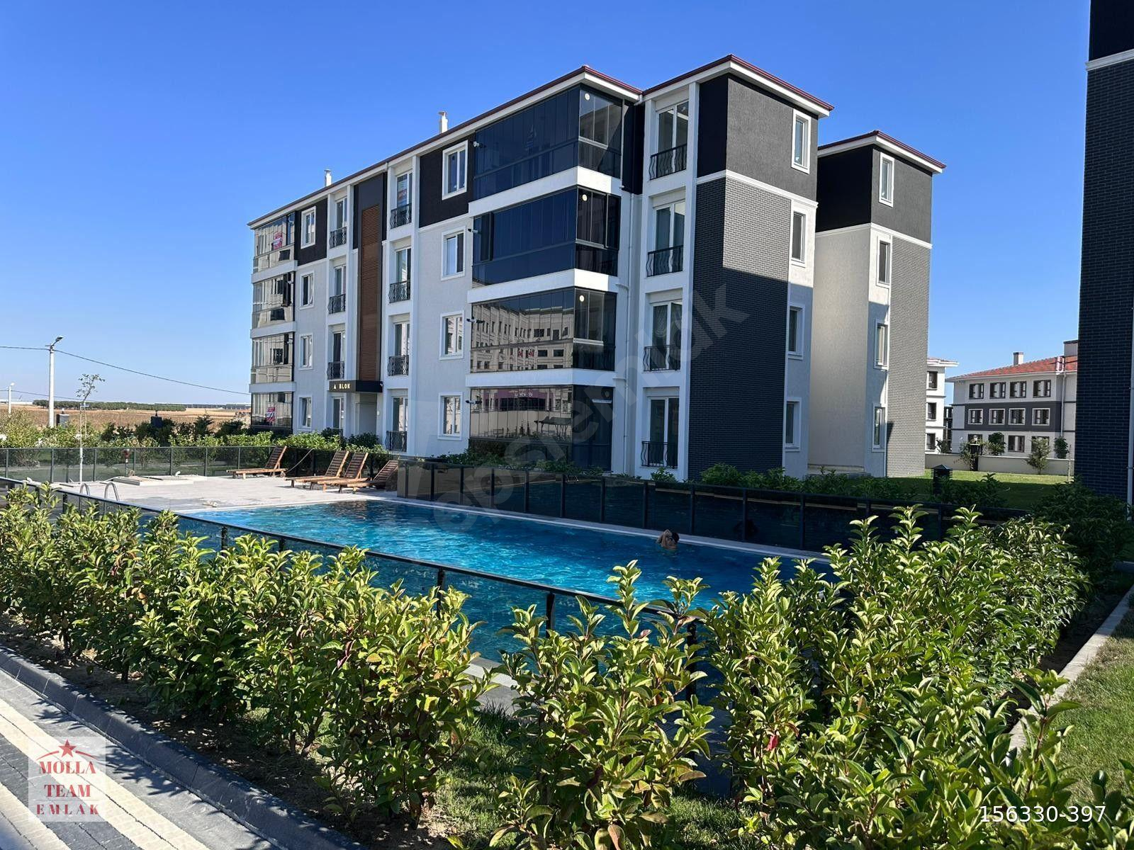 MOLLA TEAM'den ZAFER MAHALLESİ KİRALIK HAVUZLU 1+1 LÜKS DAİRE