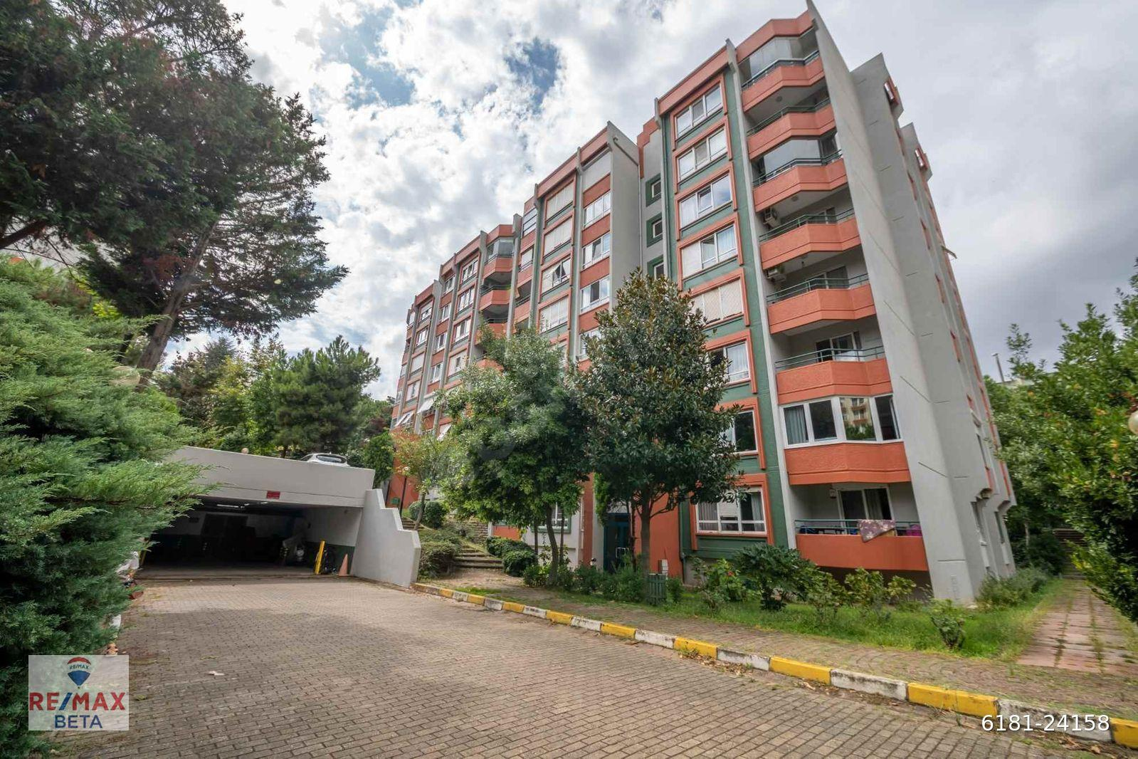 ATAŞEHİR AKASYA 1 SİTESİNDE EŞYALI BOŞ BALKONLU 1+1 KİRALIK DAİRE