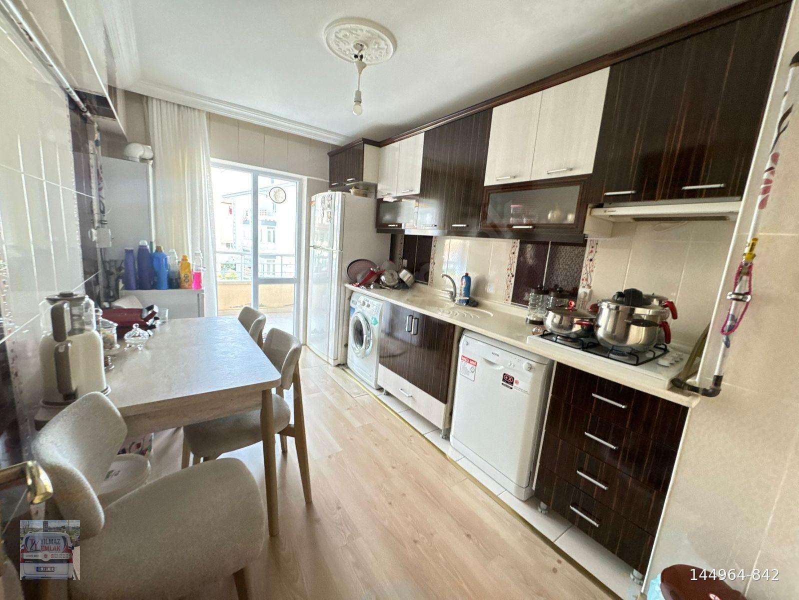 MALAZGİRT MH'DE 3+1 ARA KAT PARK,OKUL YANI YAPILI BAĞIMSIZ DAİRE