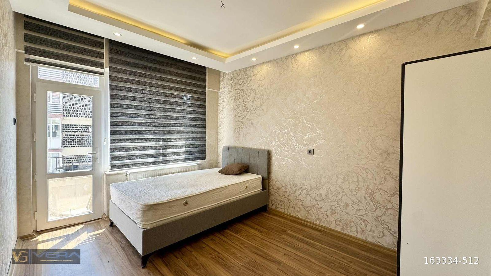 ÖĞRETMENEVLERİNDE BAKIMLI, EŞYALI 2+0 KİRALIK DAİRE