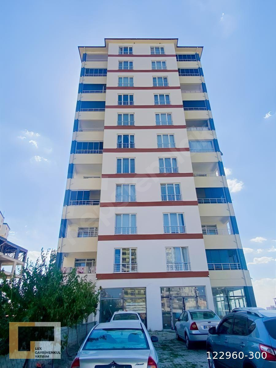 LUX-SERKENT 3+1 160M2 İÇİ YAPILI ÖNÜ AÇIK FIRSAT DAİRE