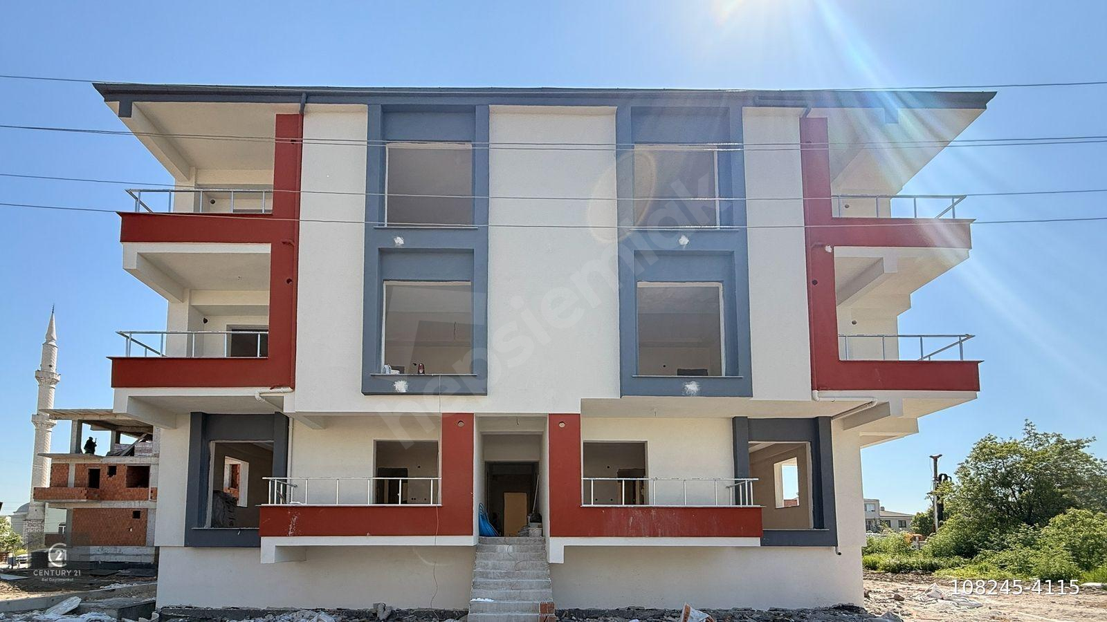 GÖKDENİZ CADDESİ YAKINI GENİŞ 2+1
