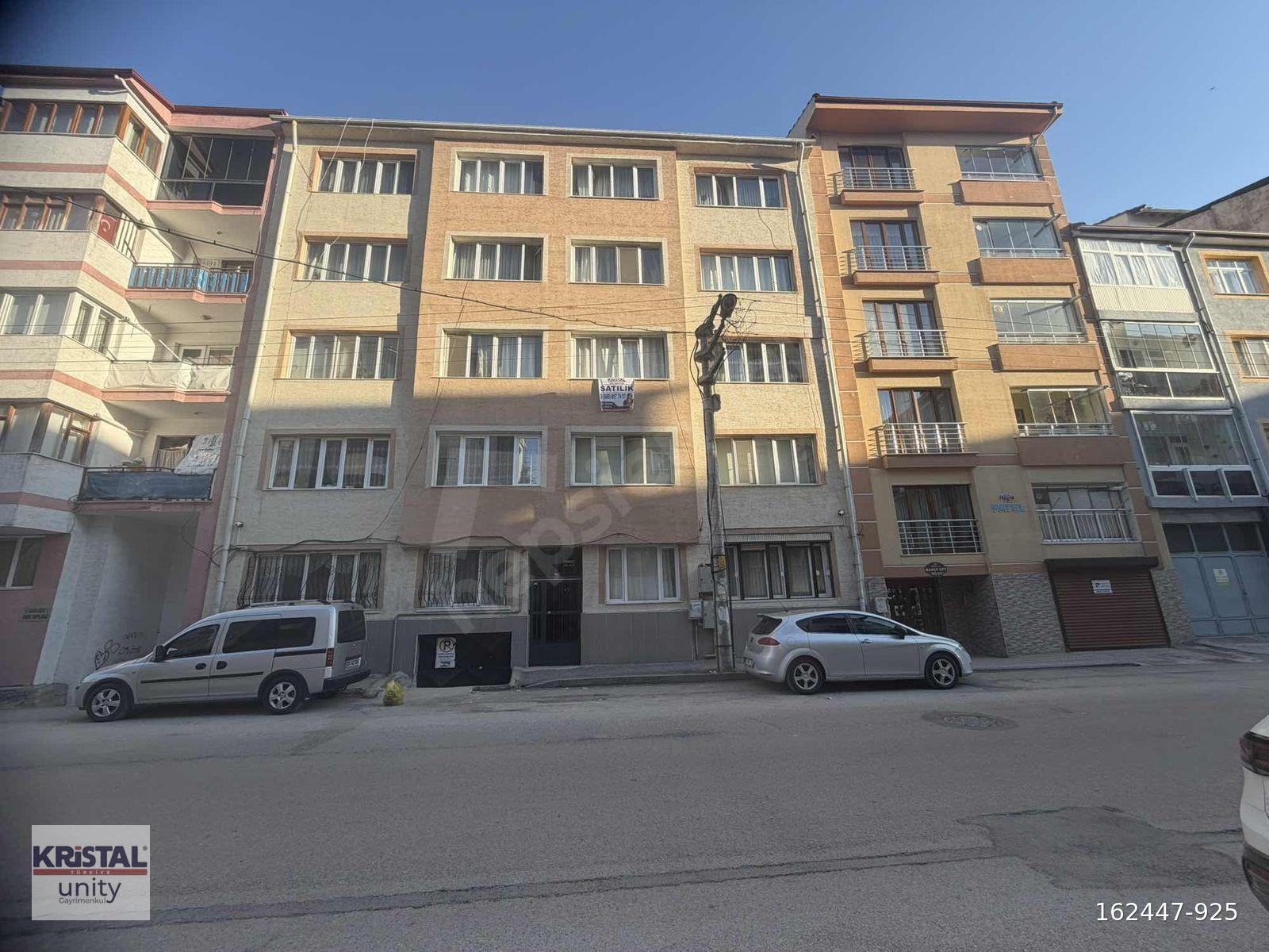 KR UNİTY'DEN GÖKMEYDAN MAH. 3+1 ARAKAT BAKIMLI SATILIK DAİRE