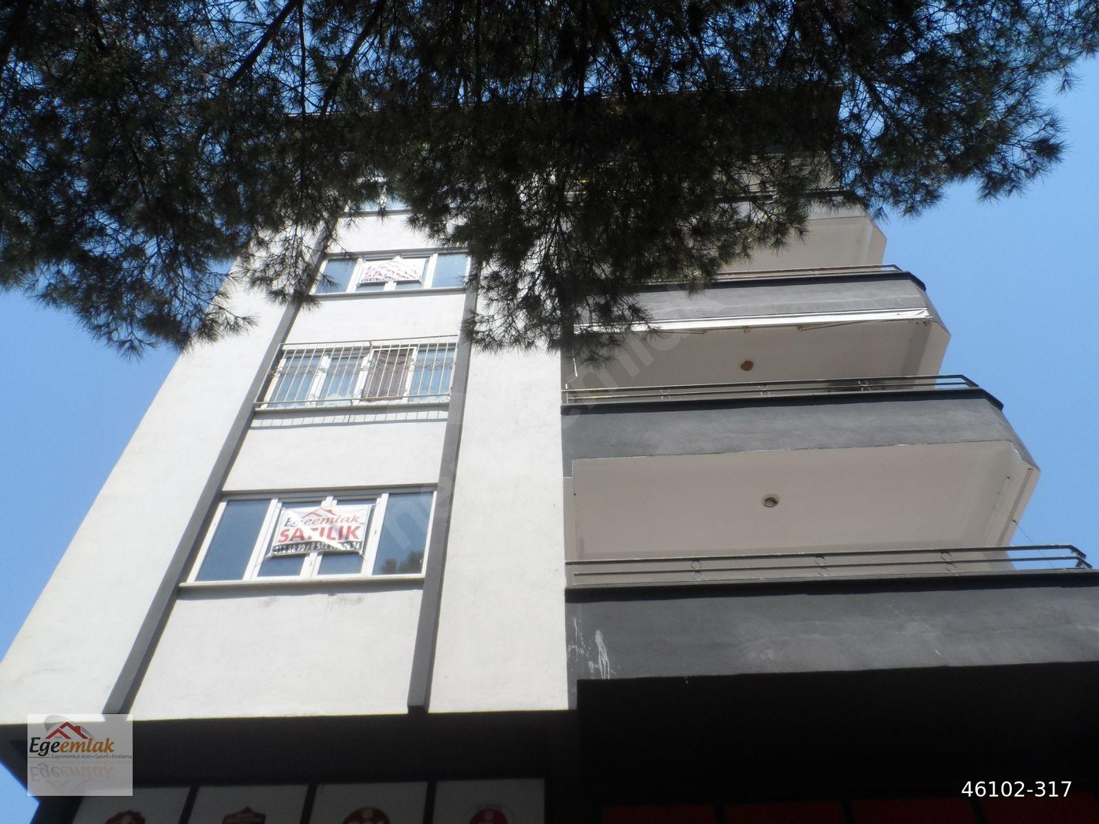 Nazilli Ege Emlak Ofisinden Yeni Mah. Asansörlü, Doğalgaz Kombili Satılık Daire