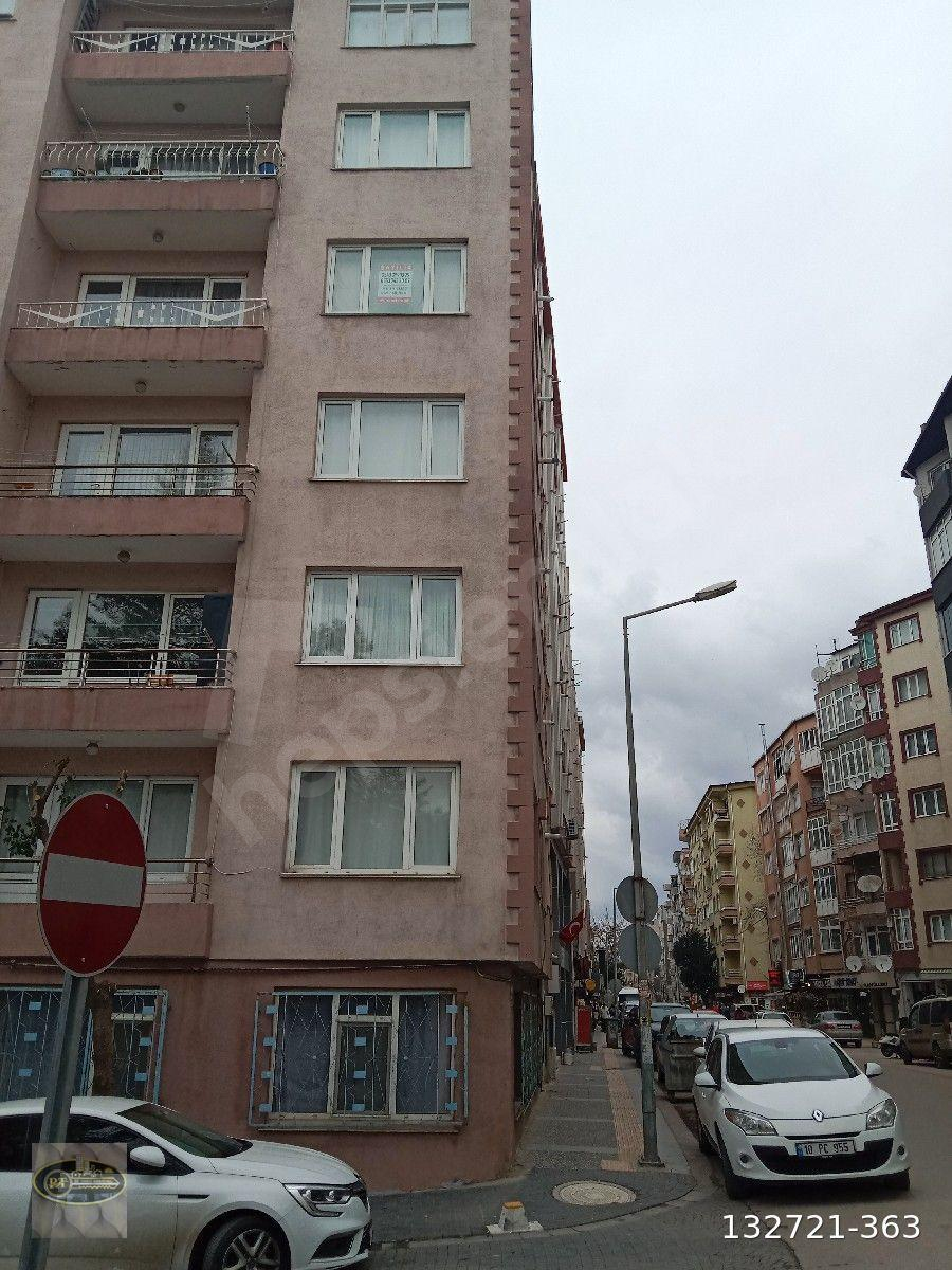 BANDIRMA KURTULUŞ CADDESİNDE SATİLİK ARAKAT