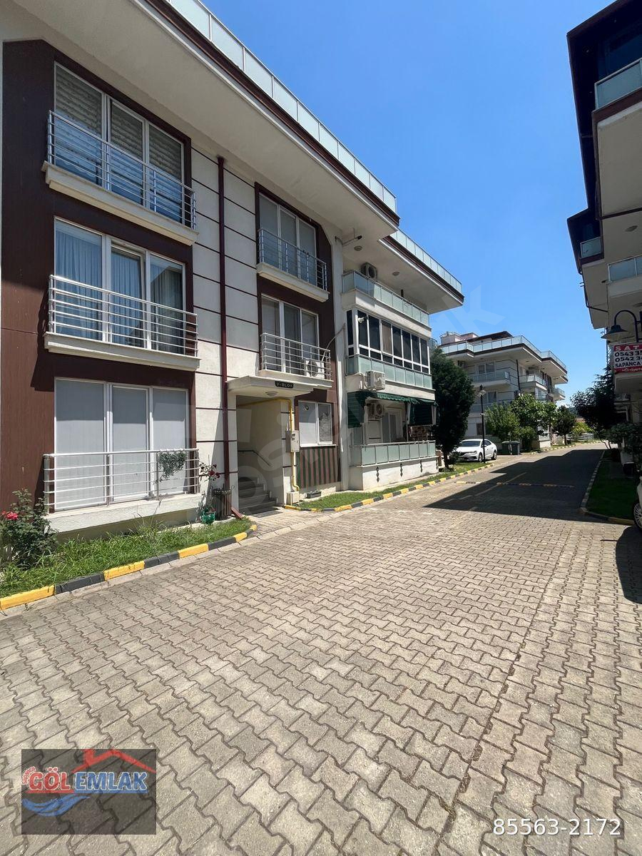 SAPANCA GÖL EMLAKTAN SİTE İÇİ 3+1 ASANSÖRLÜ SATILIK YENİ ARA KAT DAİRE