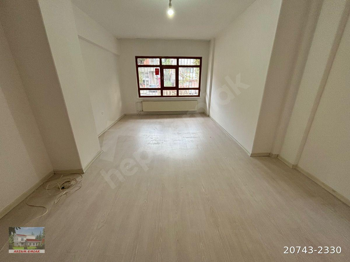 ÇETİNEMEÇE YAKIN A.ÖVEÇLERDE.Y.GİRİŞ ÖN 3+1+KOMBİLİ İÇİ YAPILI G.BATI.ÇEPH.ALTINDA KAT VAR YALITIMLI