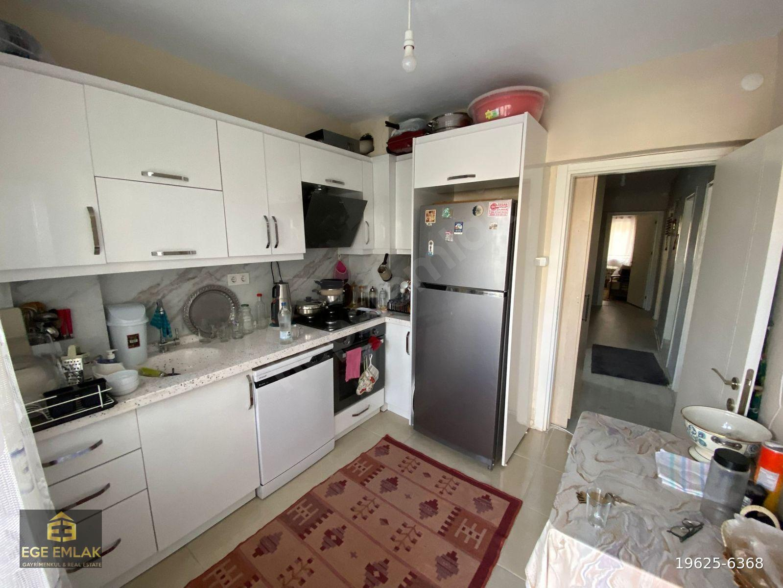 EGE EMLAK'TAN GÜZELHİSAR MAH. 2+1 90m2 ARAKAT ÇİFT ÇEPELİ SATILIK DAİRE