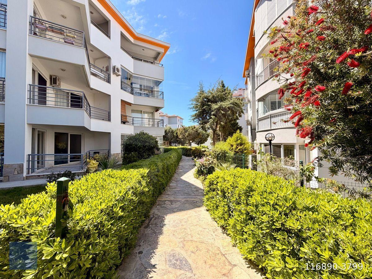 Kuşadası Marina’da 2+1 Bakımlı Deniz Manzaralı Ferah Daire