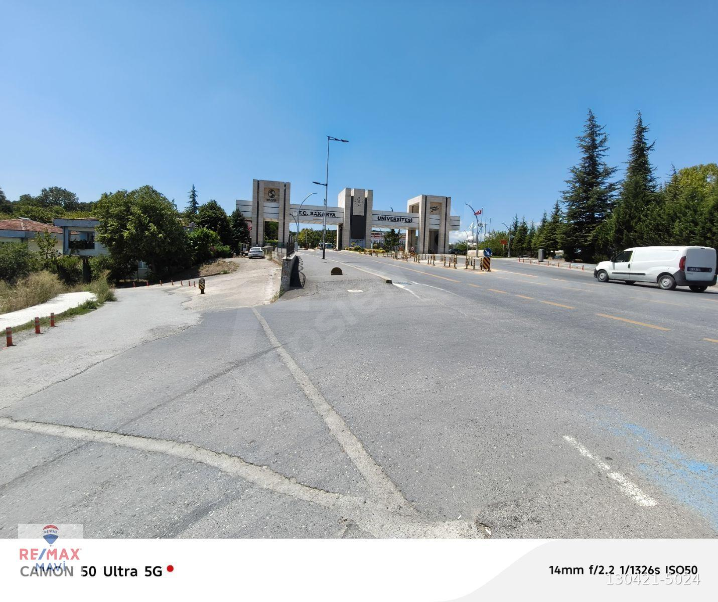 REMAX MAVİ"DEN, ÜNİVERSİTE GİRİŞİNDE EŞYALI, 2+1, BOYALI DAİRE