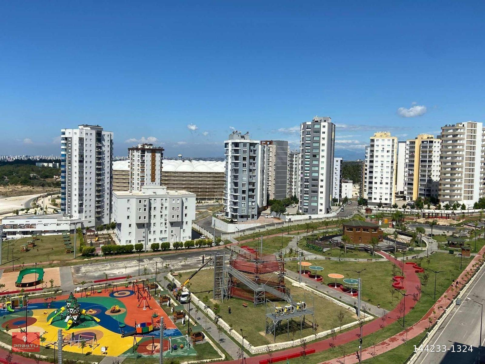 PRESTİJ'DEN ACİL PARK MANZARALI KİRACILI SATILIK LÜKS 1+1