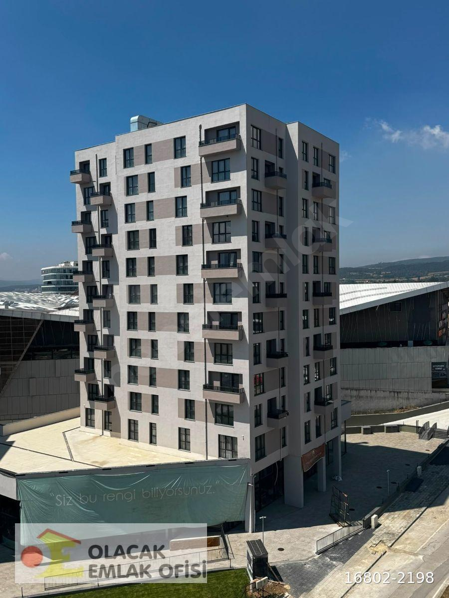 14 BURDA AVM YANI BATIYAKA REZİDANSTA SIFIR EŞYALI 1+1 KİRALIK DAİRE