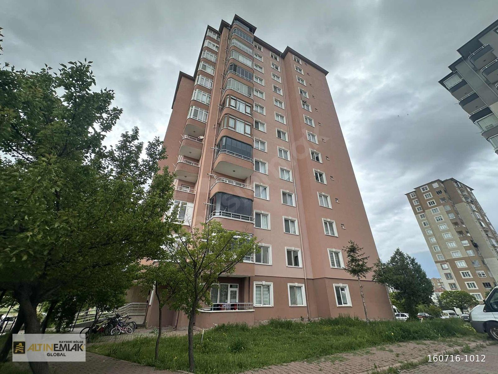 ALTIN EMLAKTAN SATILIK GENİŞ FERAH DAİRE