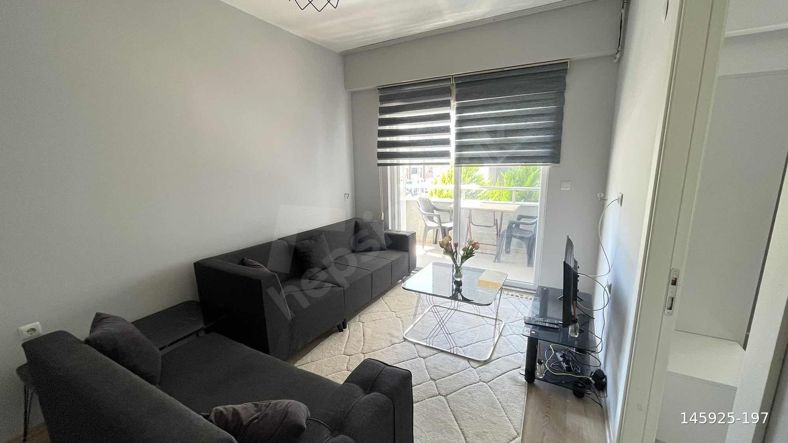 YAMANER'DEN PAMUKKALE CADDESİNDE KİRLAIK 2+1 EŞYALI DAİRE