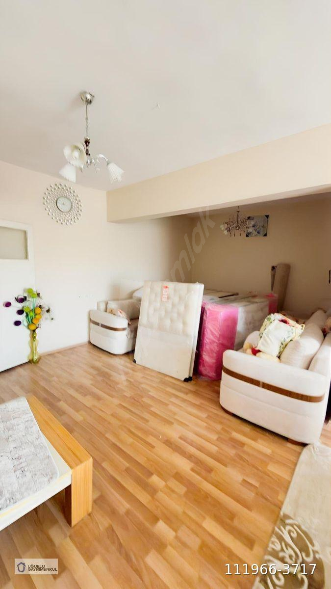 UĞURLU EMLAKTAN SATILIK EŞYALI 2+1 DAİRE