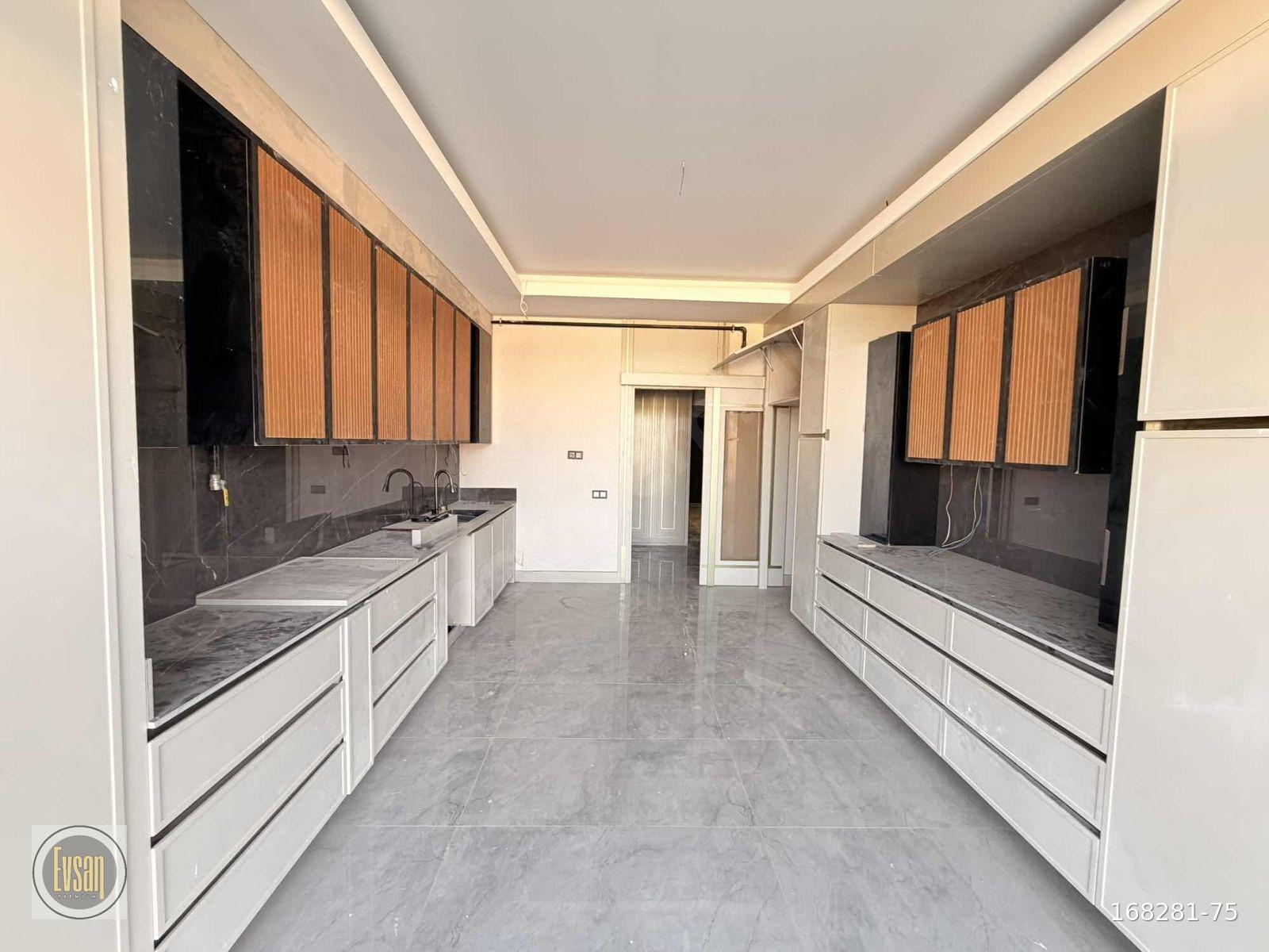 VİLLA KONFORUNDA BAHÇE KEYFİ | İBRAHİMLİ 2DE 200 M² BAHÇELİ 2+1