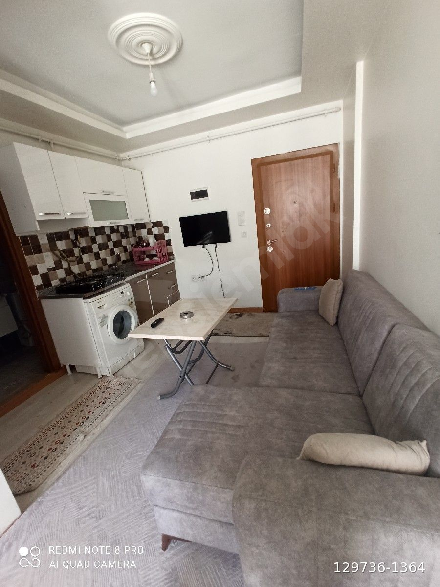 MARAŞ CADDESİNDE KİRALİK BALKONLU ESYALİ 1+1 DAİRE