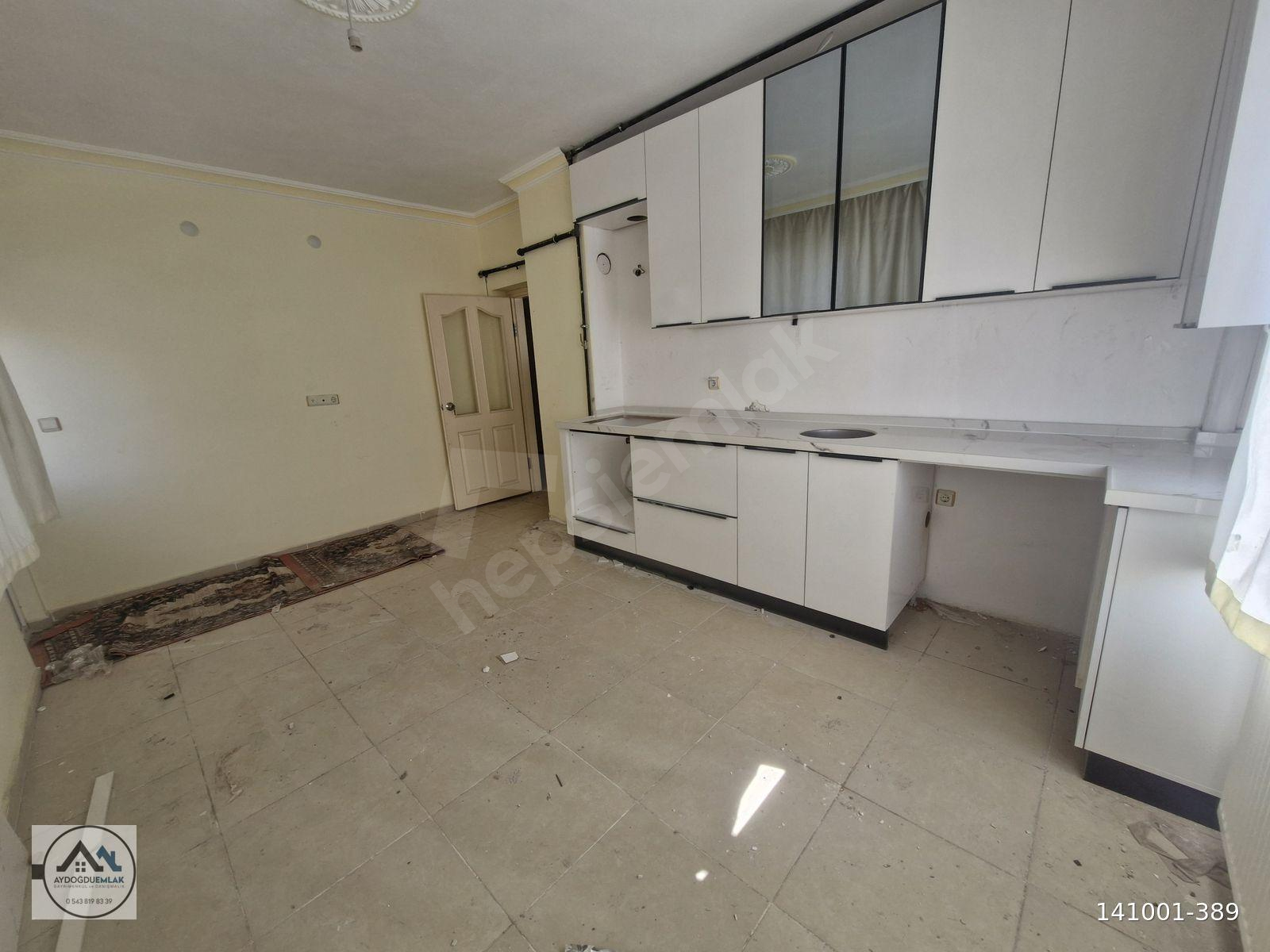 AYDOĞDU'dan cumartesi pazarı çevresi 2.kat 3+1 50m2 şahsi depolu