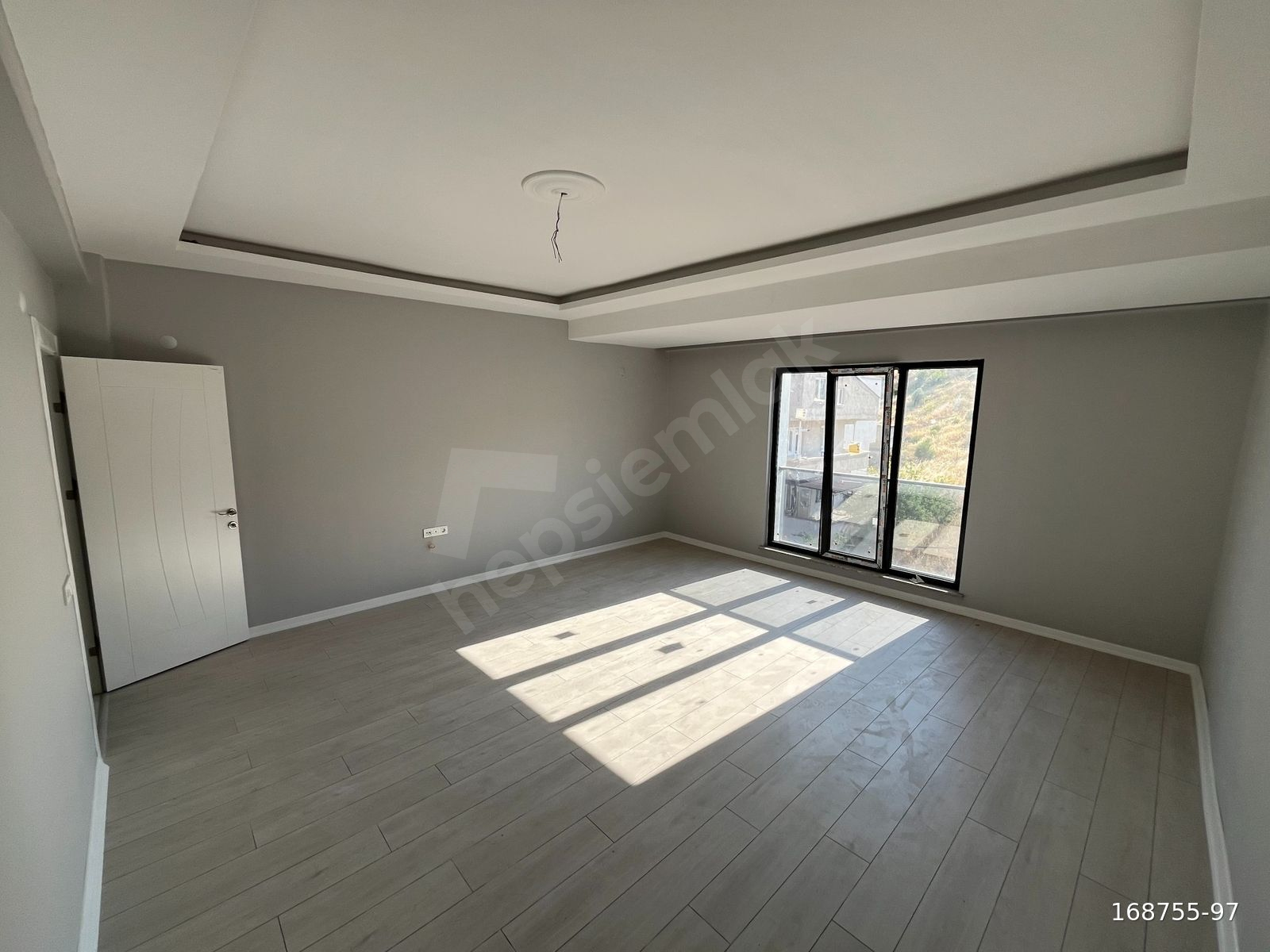 1. SAKARYA MAHALLESİNDE 4+1 SATILIK 180 m² LÜX DUBLEKS DAİRE