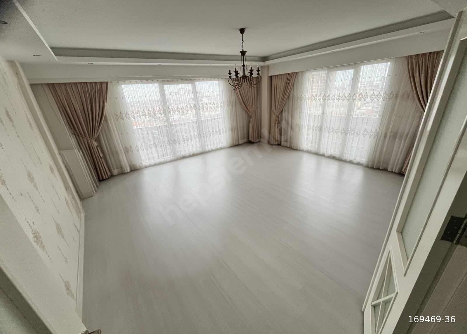 PALMİYE EVLERİ PEYZAJ VE ŞEHİR MANZARALI 3+1 SATILIK DAİRE