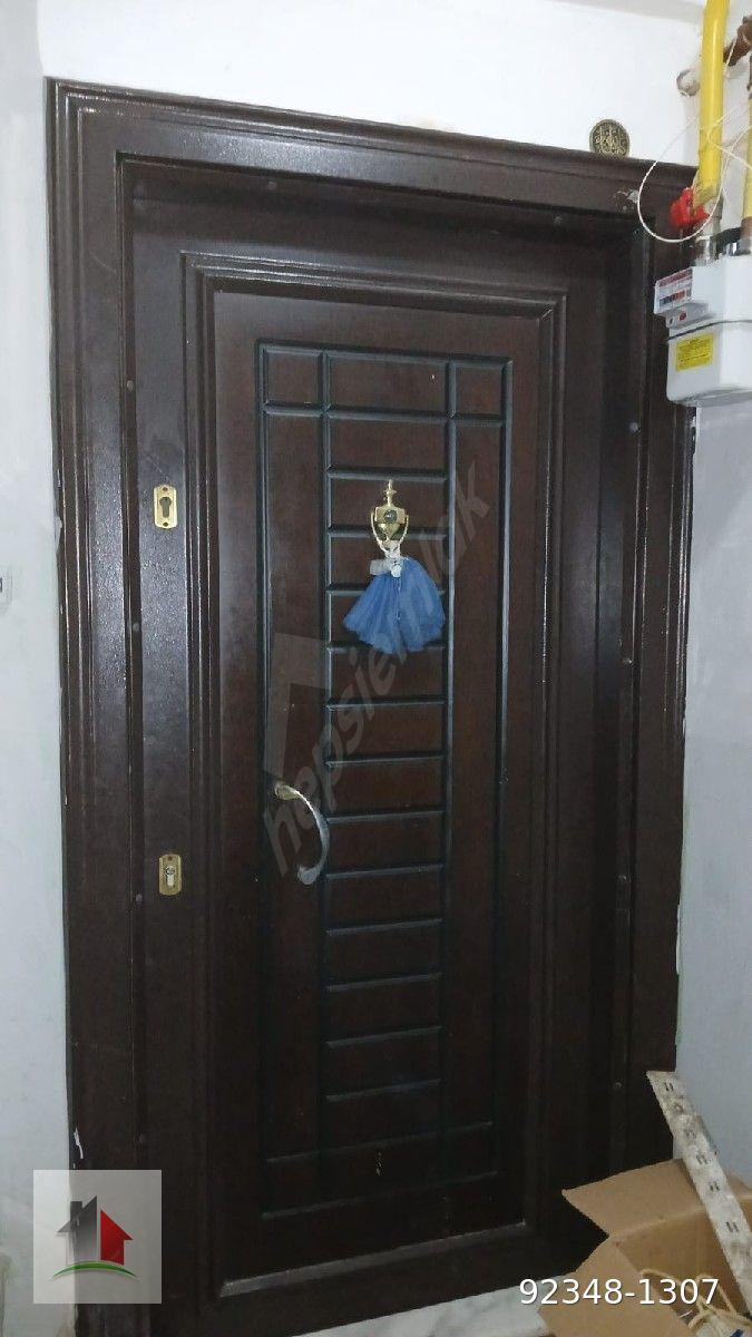 GÖLCÜK-YENİ MAHALLE KAPALI PAZAR YANINDA 3+1 130 M2 2.KAT DAİRE