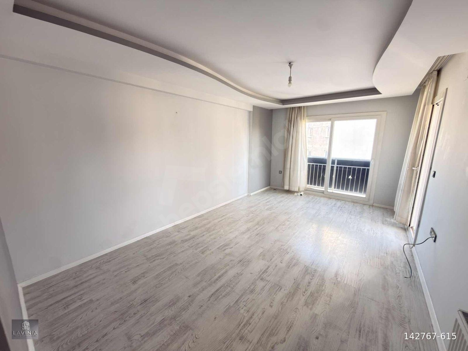 YÜZÜNCÜYIL BULVAR ÜZERİ 3+1 AÇIK MUTFAK SATILIK DAİRE