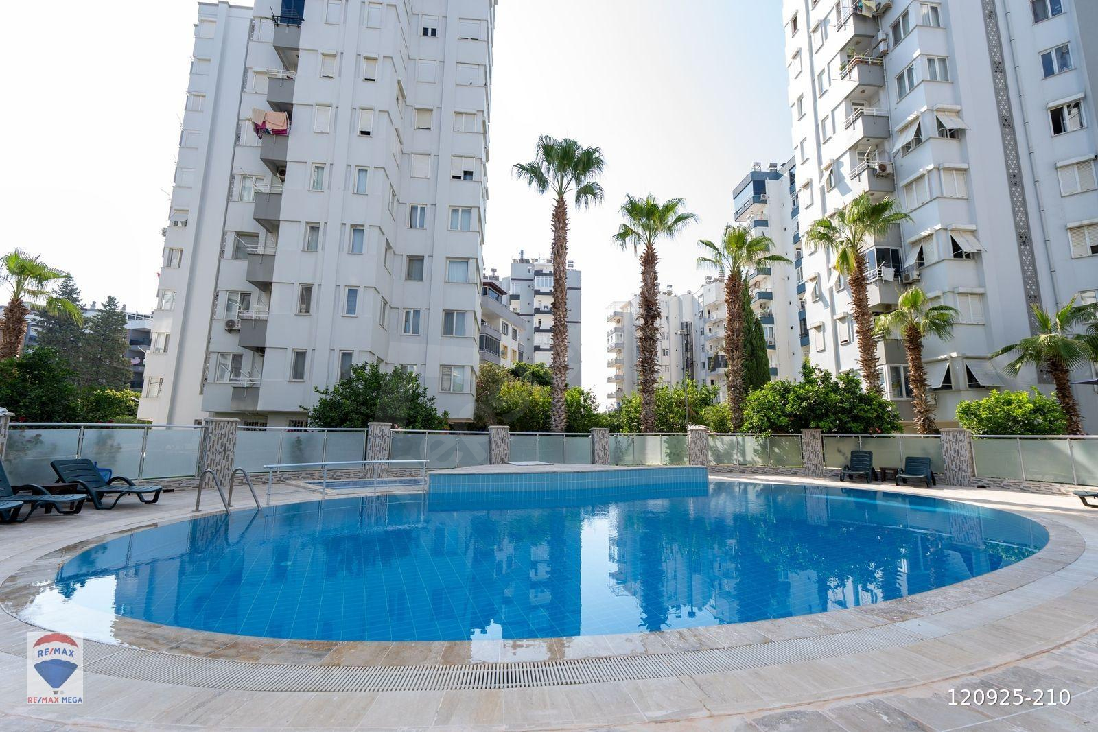 HURMA'DA ARA KAT 4 CEPHELİ SATILIK DAİRE..