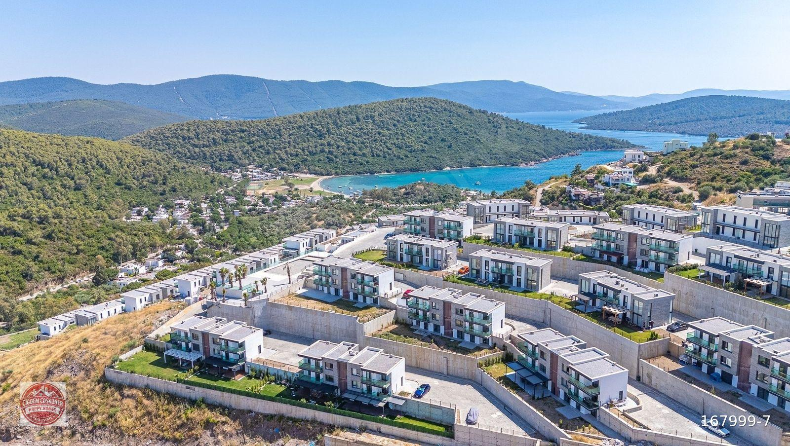 ADABÜKÜ İRİS KAÇMAZ FIRSAT !! PLAJLI, HAVUZLU, GÜVENLİKLİ, 2+1