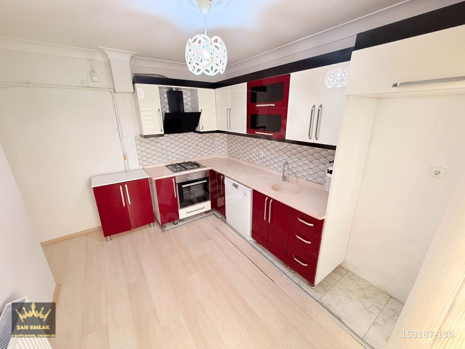 YENİKENT MERKEZE YÜRÜME MESAFESİNDE KREDİ LİMİTSİZ 3+1 125 m² YÜKSEK GİRİŞ SATILIK DAİRE