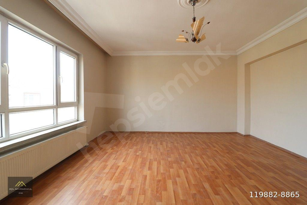 AÇIL GAYRİMENKULDEN 30 AĞUSTOS MAHALLESİ ARA KATTA SATILIK 2+1 DAİRE