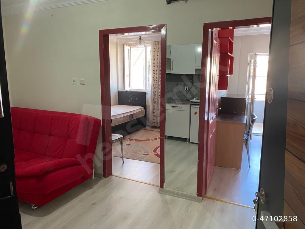 EŞYALI 2+0 15 Temmuz parkı yanı Erasta üniversiteye yürüyerek 5 dakika
