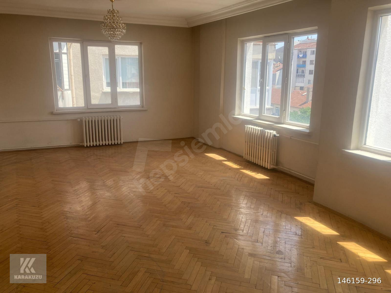 ŞEHRİN MERKEZİ ARAKAT ASANSÖRLÜ ÖNÜ AÇIK 160M² FIRSAT 3+1 BK-14