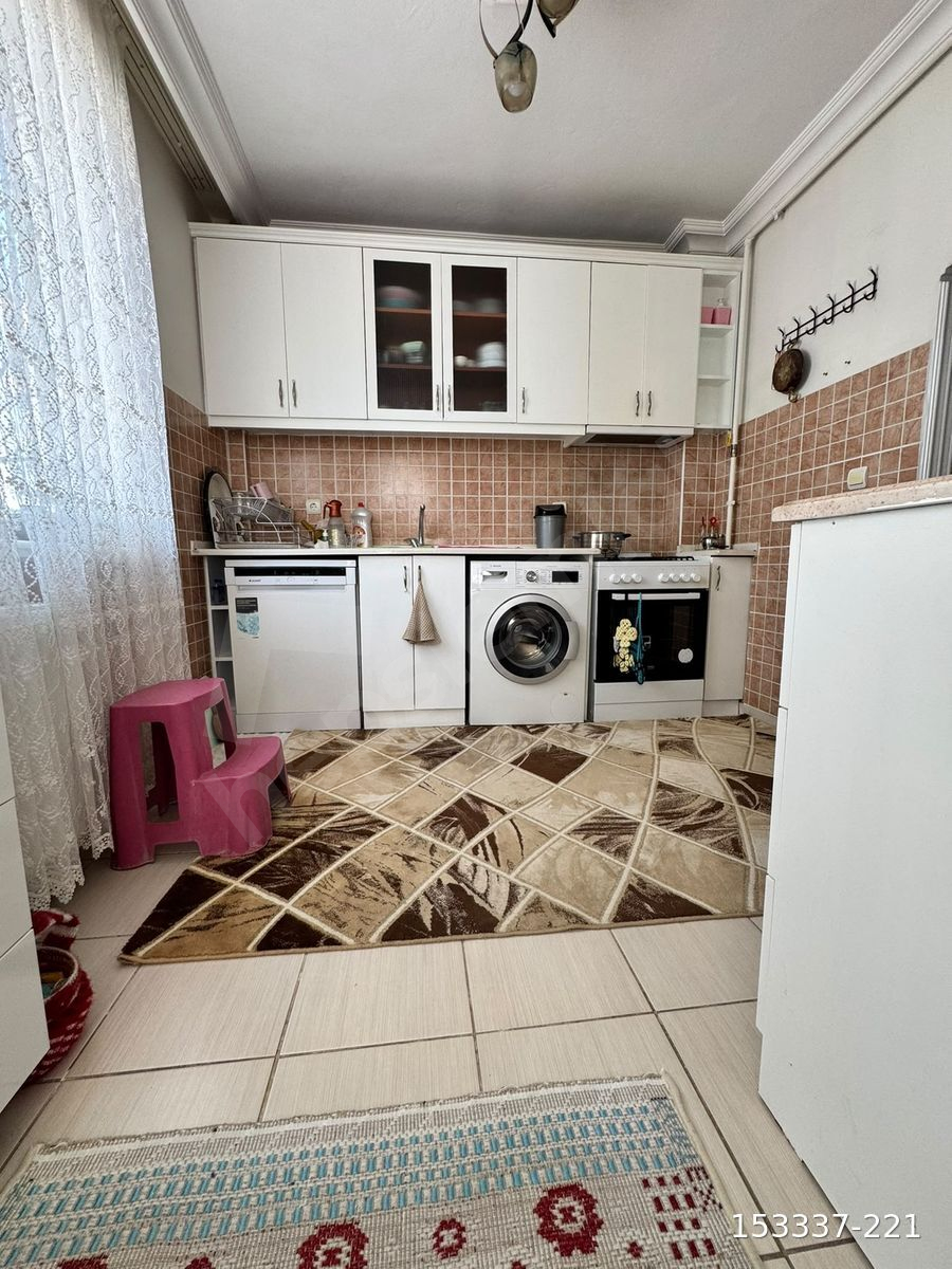 ÜNSAL MAHALLESİN'DE EŞYALI KİRALIK 2+1 DAİRE