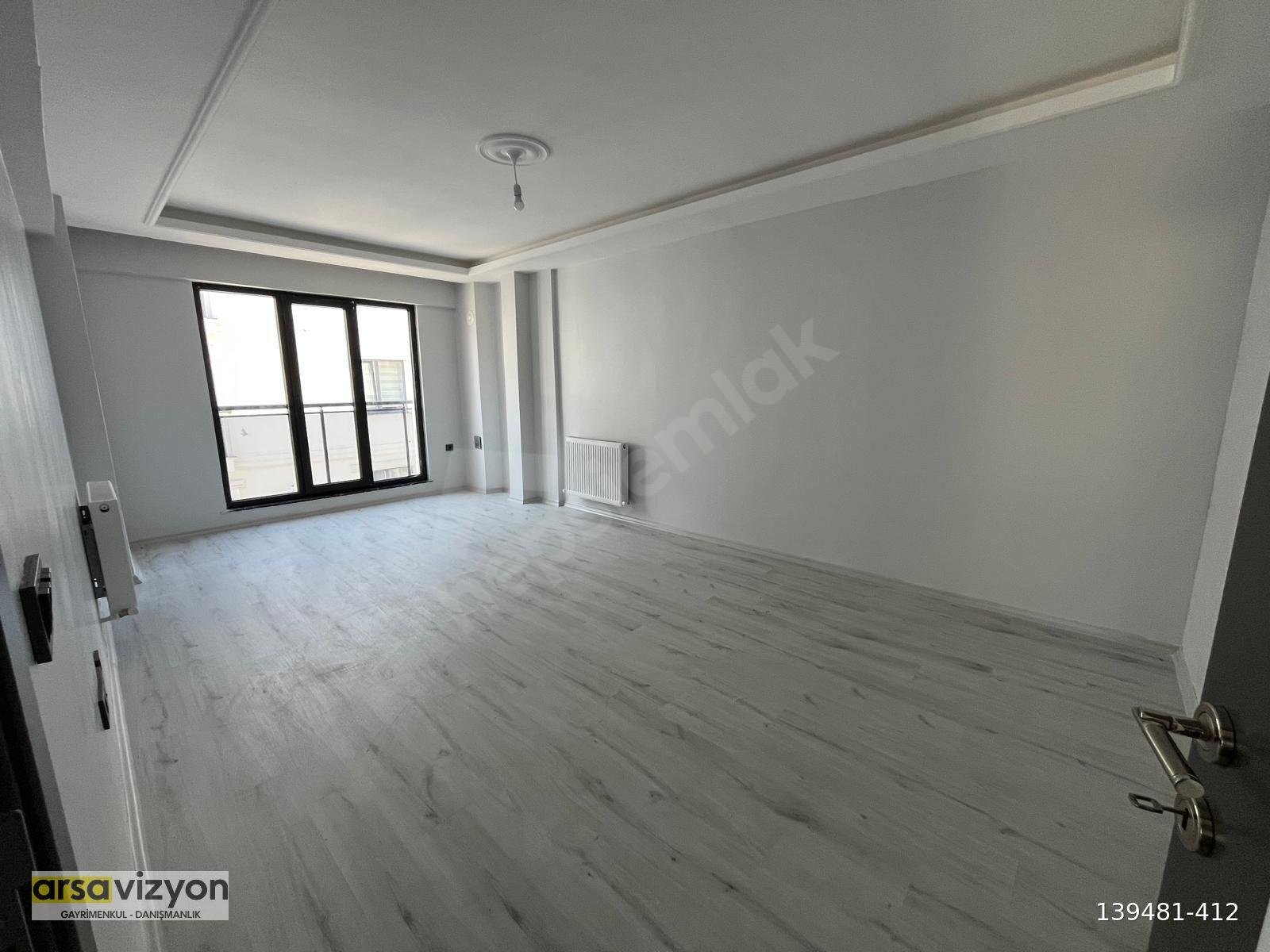 ARAKAT SIFIR 3+1 LÜKS DAİRE EBEVEYN BANYOLU GENİŞ ÇİFT BALKON