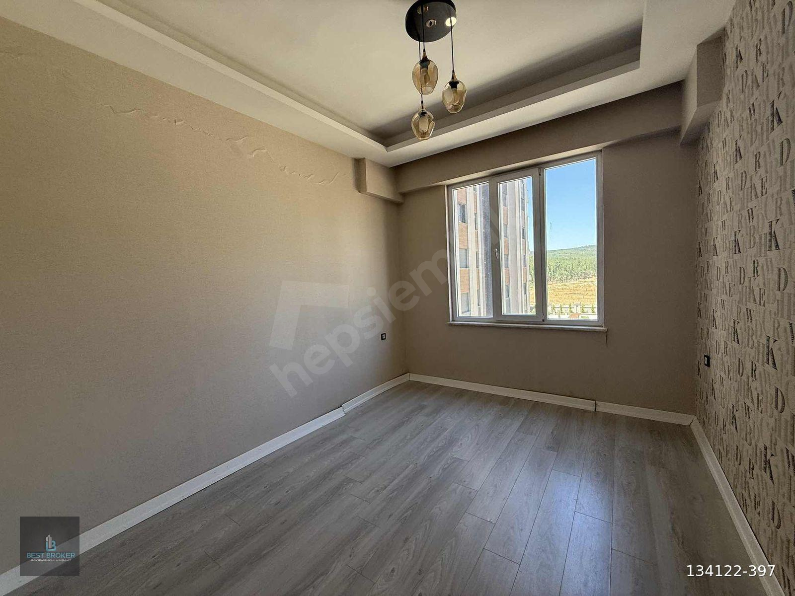 ŞEHİR GÖSTEREN DE SATILIK 3+1 DAİRE