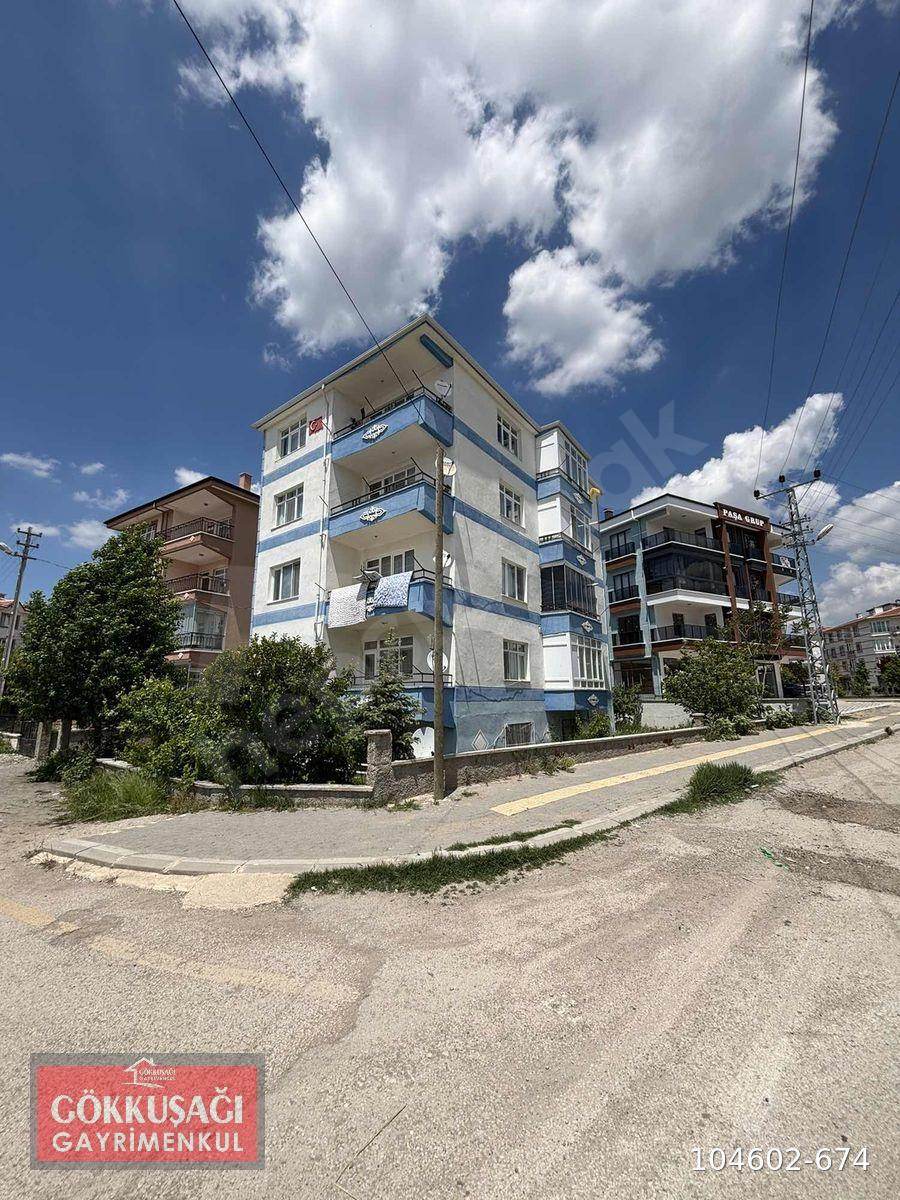 CUMHURİYET İLK OKULU YANINDA 3+1 DAİRE