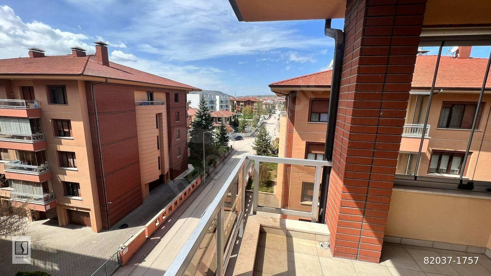 SÜMER MAHALLESİ ÜNKA EVLERİNDE ÖZEL GARAJLI SATILIK 4+1 DAİRE